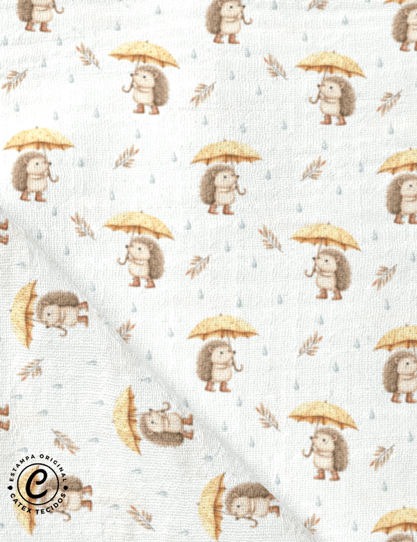 Tecido Fralda Estampada - Ouriço na Chuva - 100% Algodão - 70cm x 70cm
