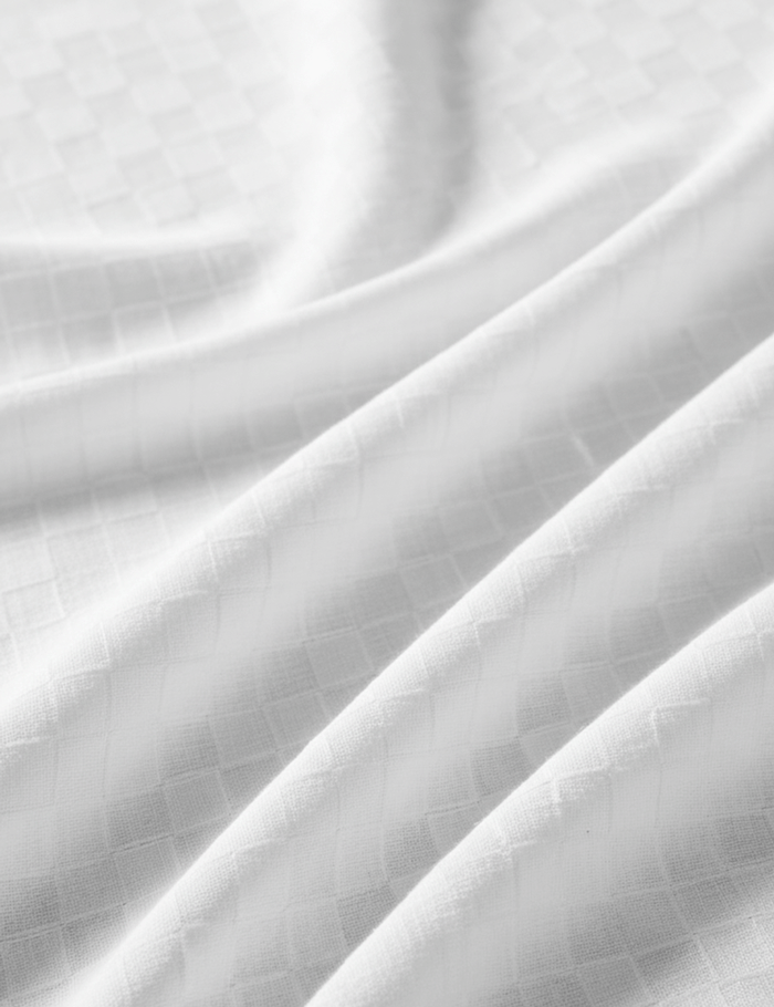 Compre fralda lisa quadriculada branca 100% algodão na Catex. Macia, absorvente e ideal para enxoval, bordados e artesanato. Confira!